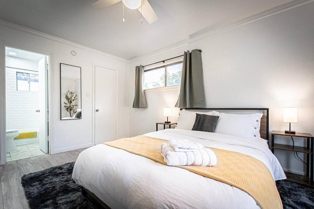 Downtown Austin Suite Retreat Экстерьер фото